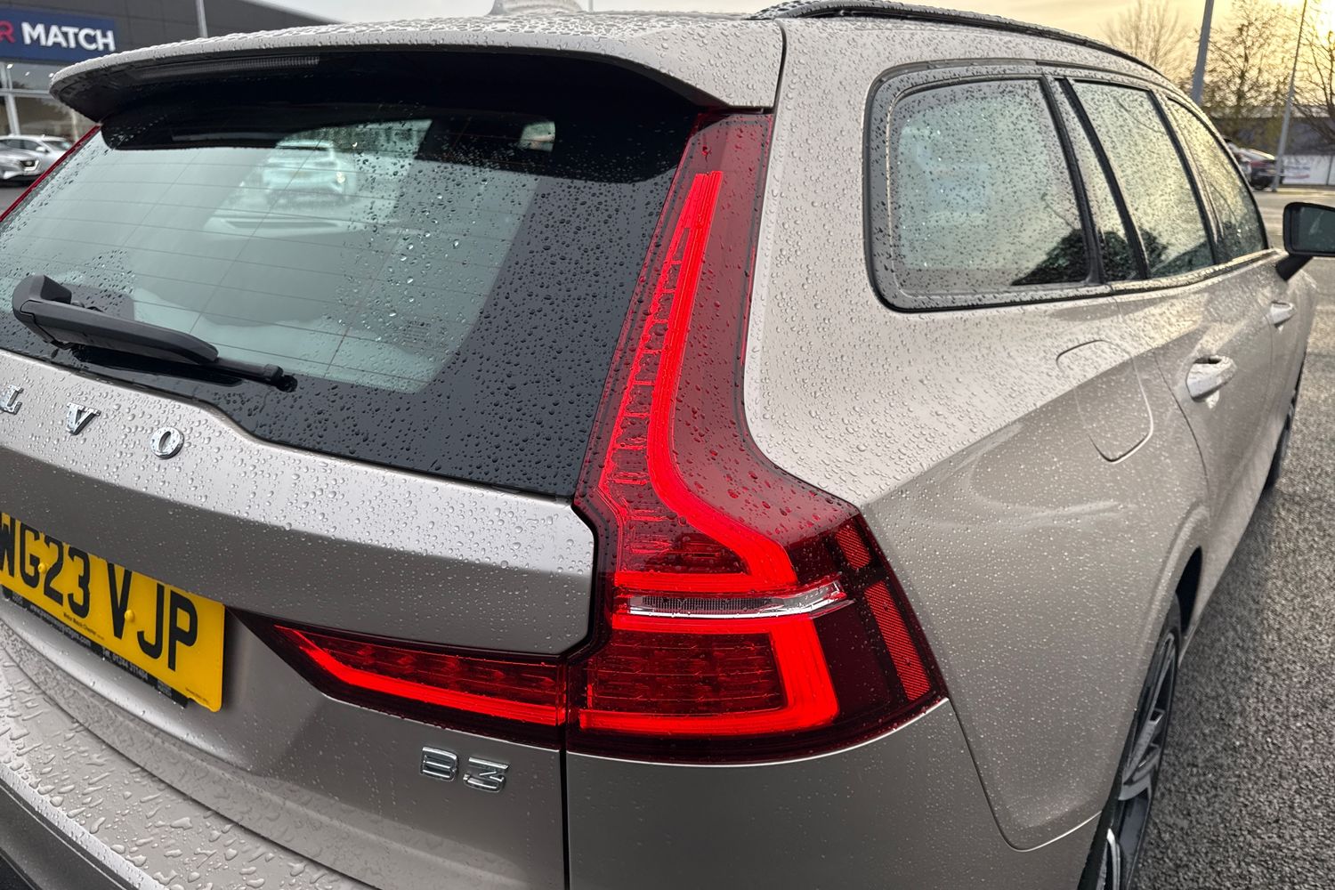 Used Volvo V60 2023 for sale - 76827879: Photo 8