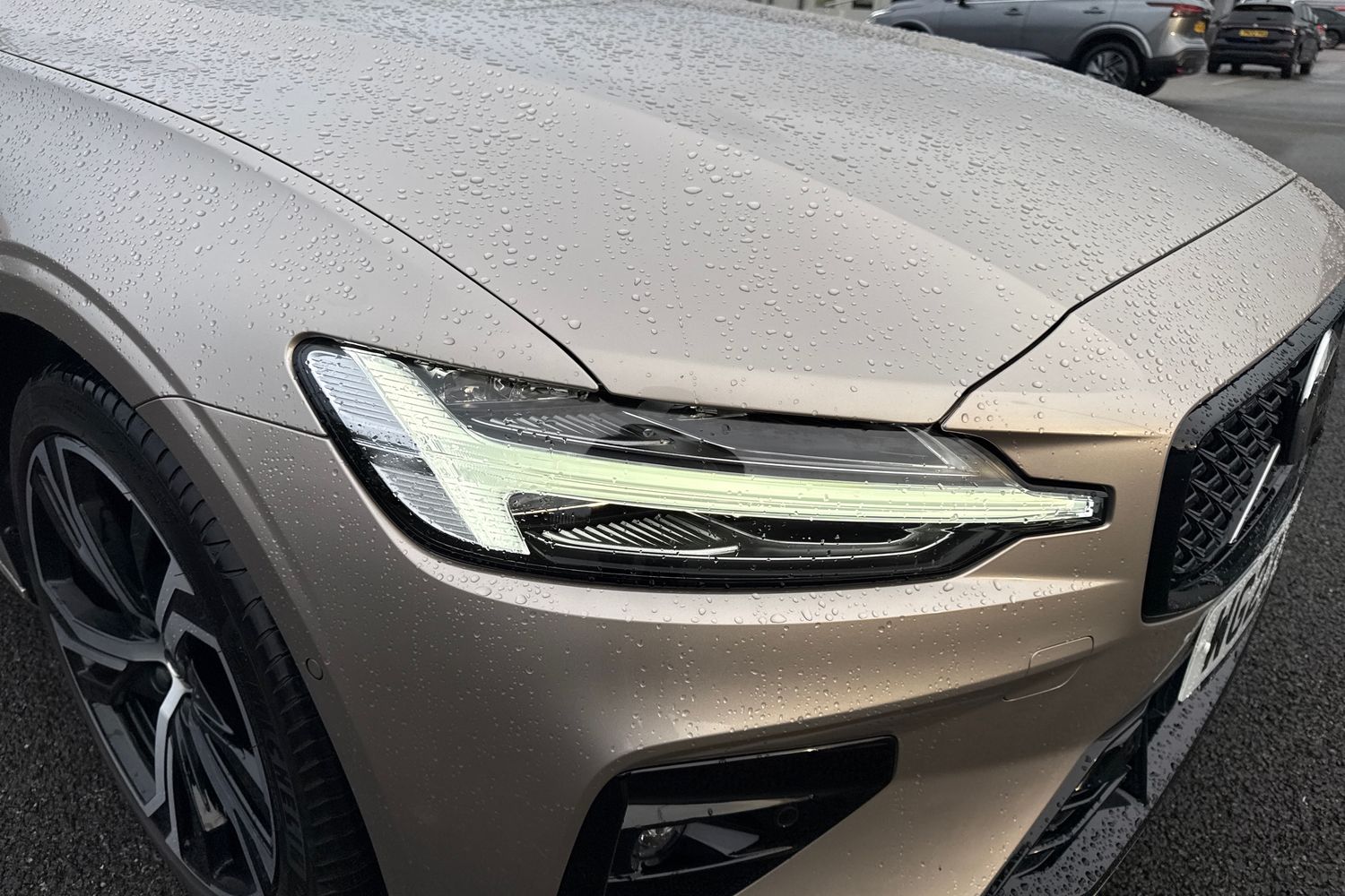 Used Volvo V60 2023 for sale - 76827879: Photo 9