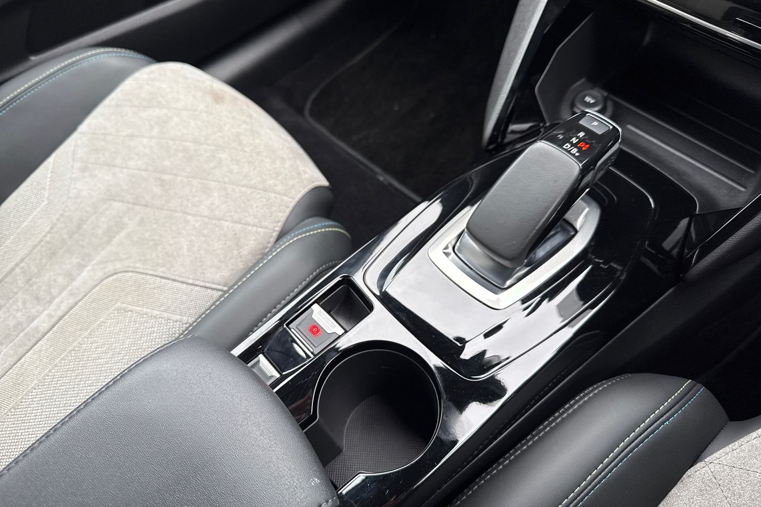 Used Peugeot 208 2021 for sale - 77341004: Photo 23