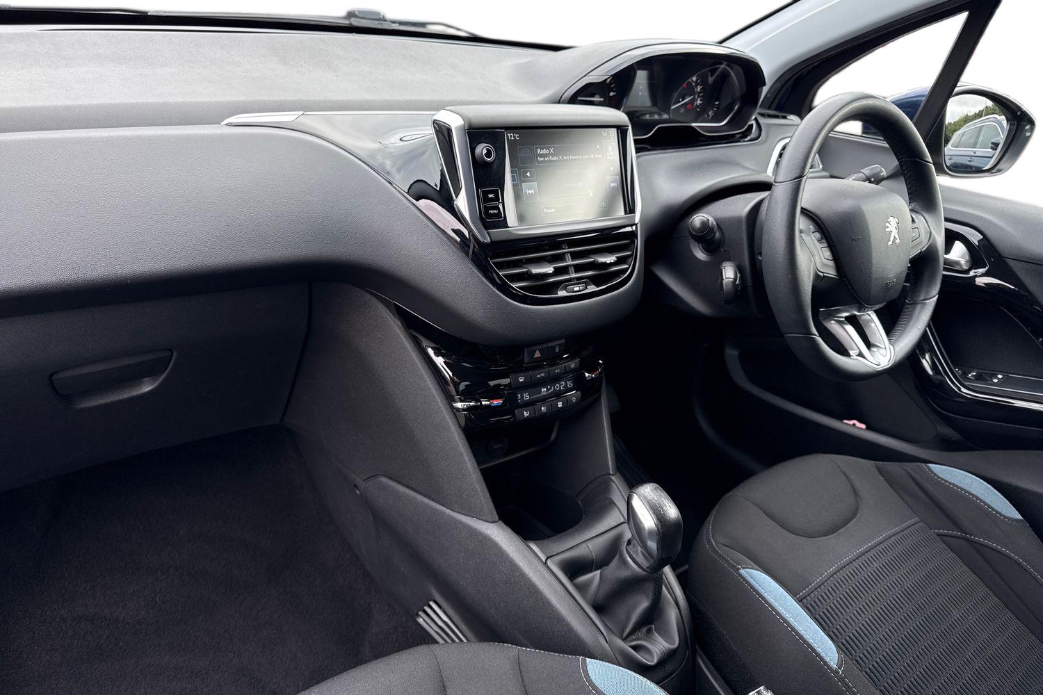 Used Peugeot 208 2015 for sale - 77829529: Photo 15