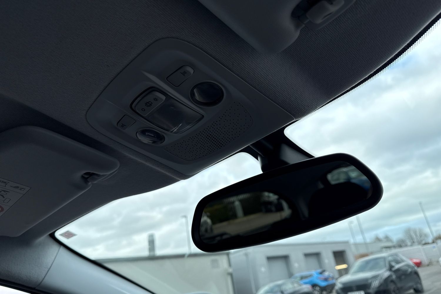 Used Peugeot 208 2015 for sale - 77829529: Photo 54