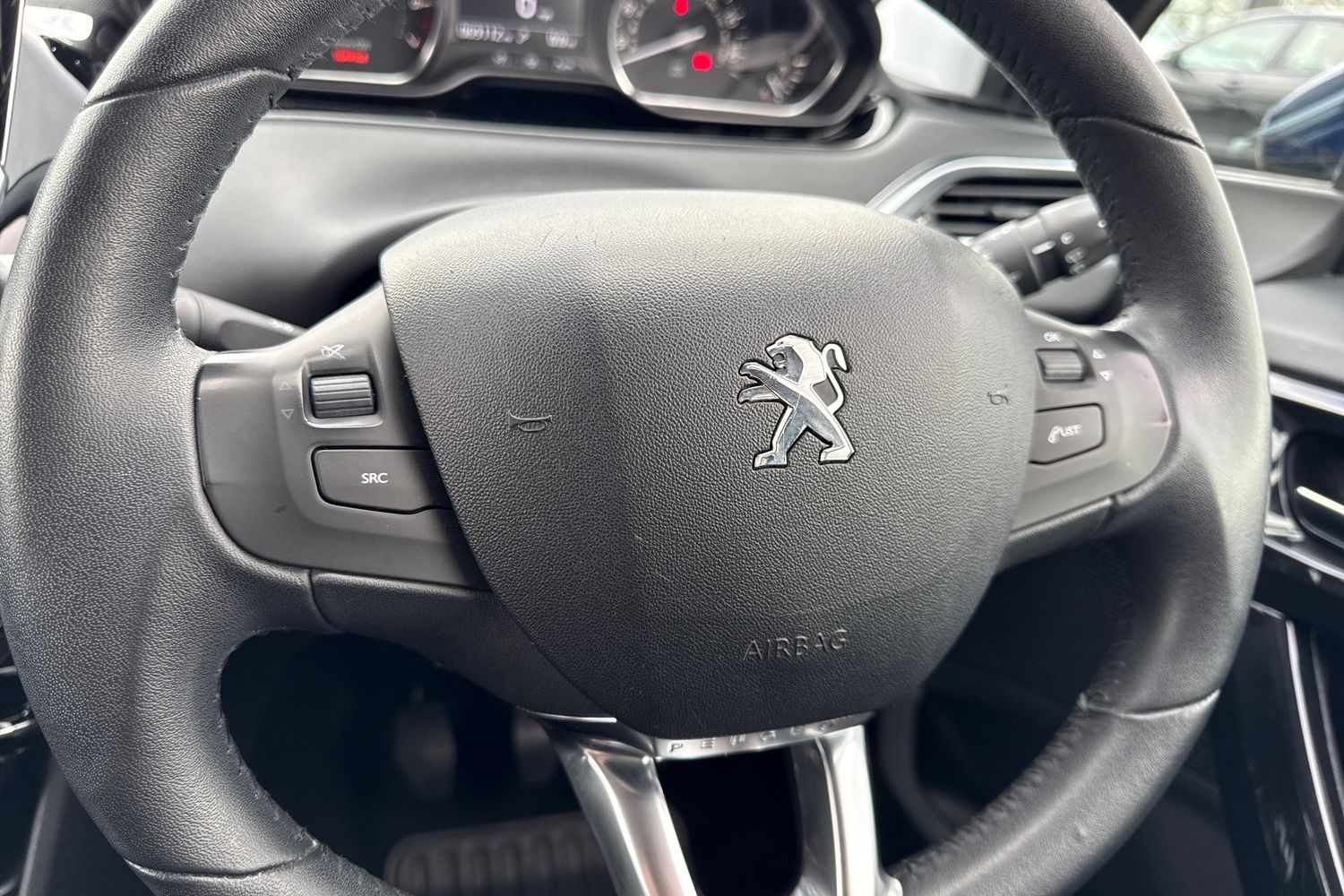 Used Peugeot 208 2015 for sale - 77829529: Photo 55