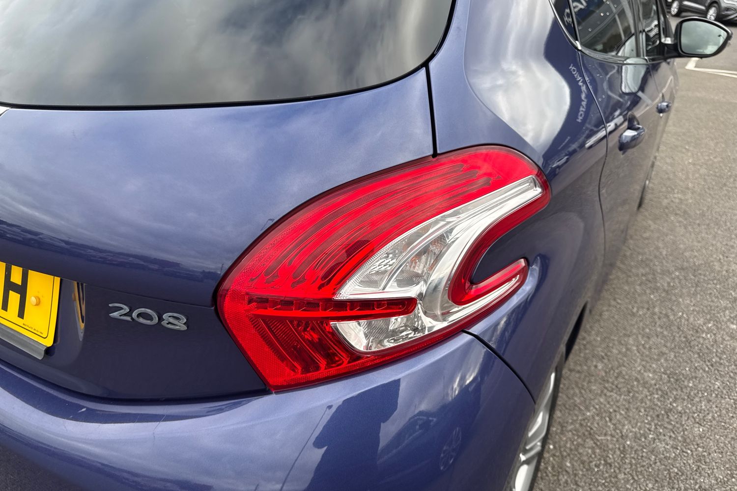 Used Peugeot 208 2015 for sale - 77829529: Photo 8