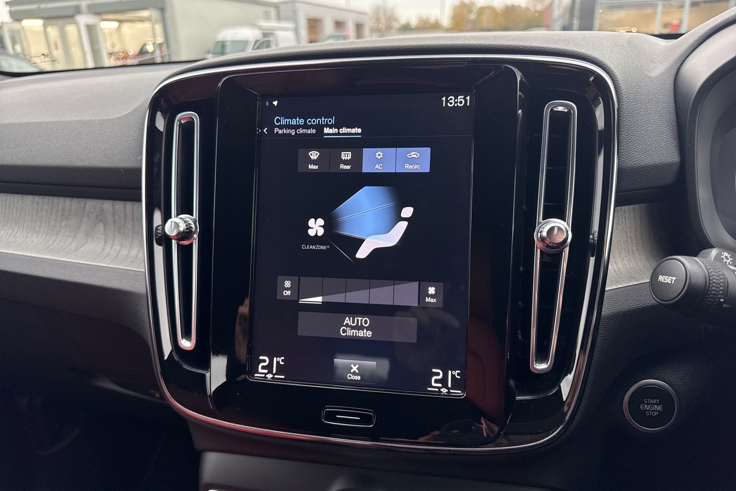 Used Volvo XC40 2020 for sale - 77152552: Photo 22