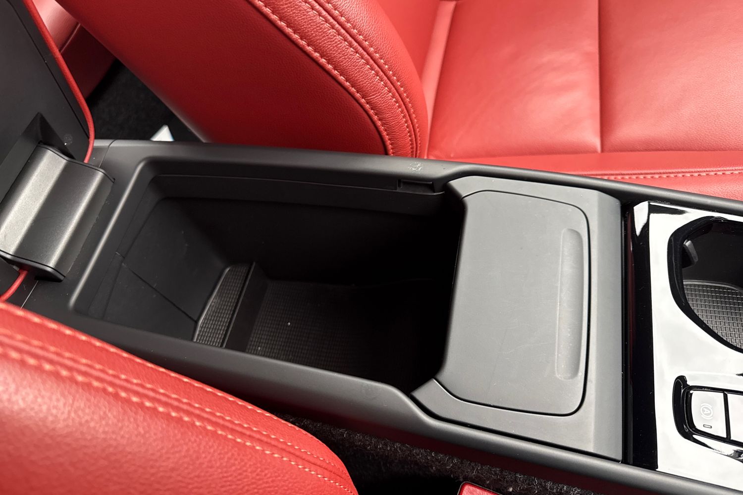 Used Volvo XC40 2020 for sale - 77152552: Photo 59