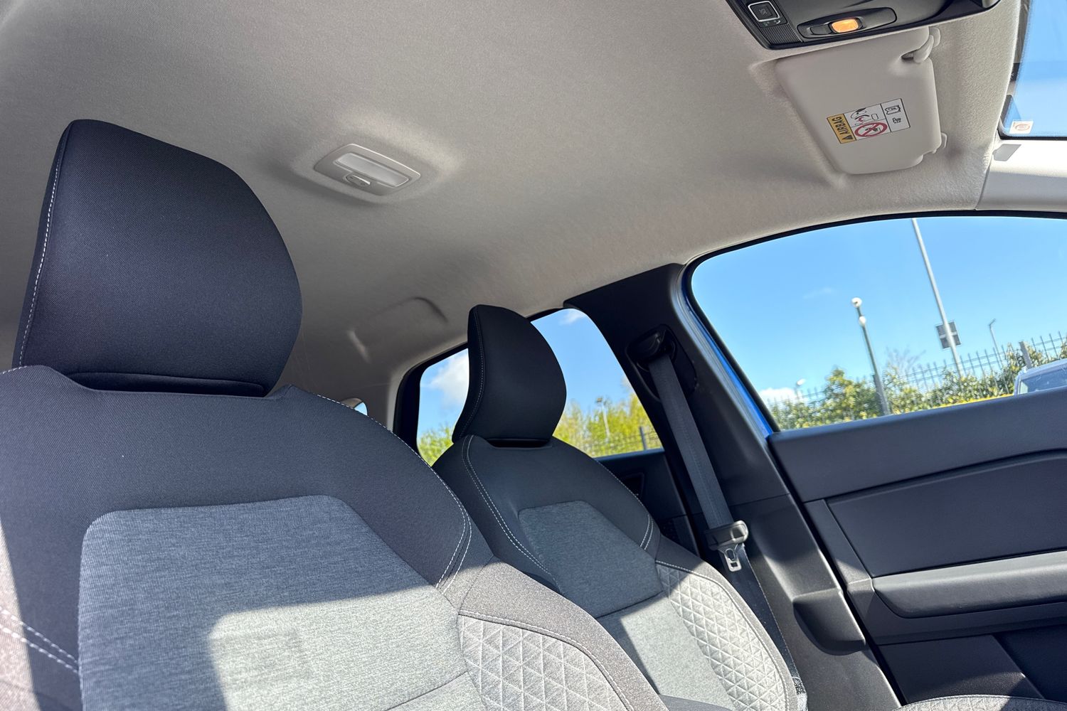 Used Renault Captur 2023 for sale - 78224365: Photo 24