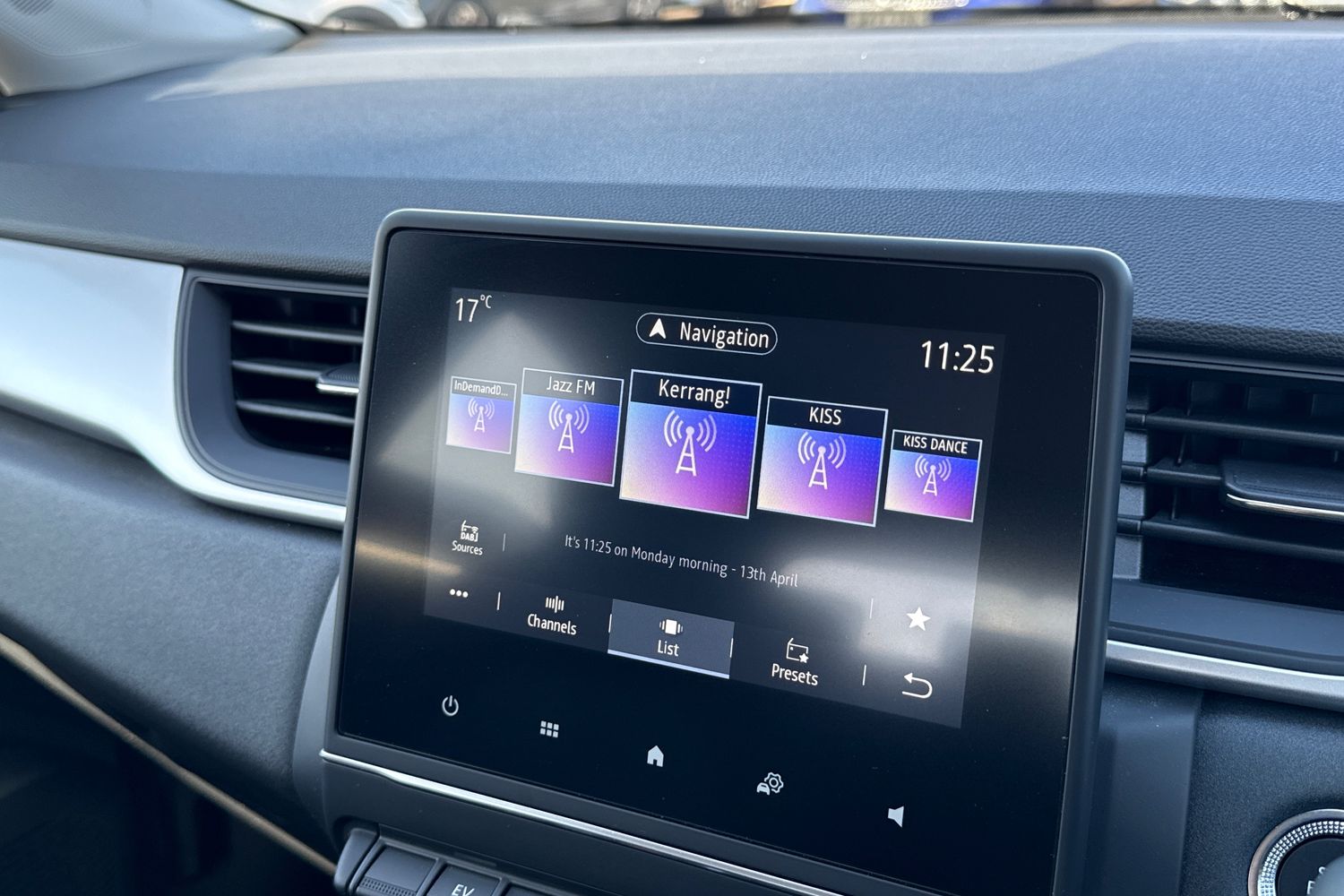 Used Renault Captur 2023 for sale - 78224365: Photo 41