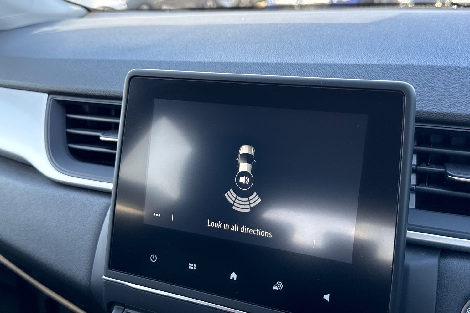 Used Renault Captur 2023 for sale - 78224365: Photo 50