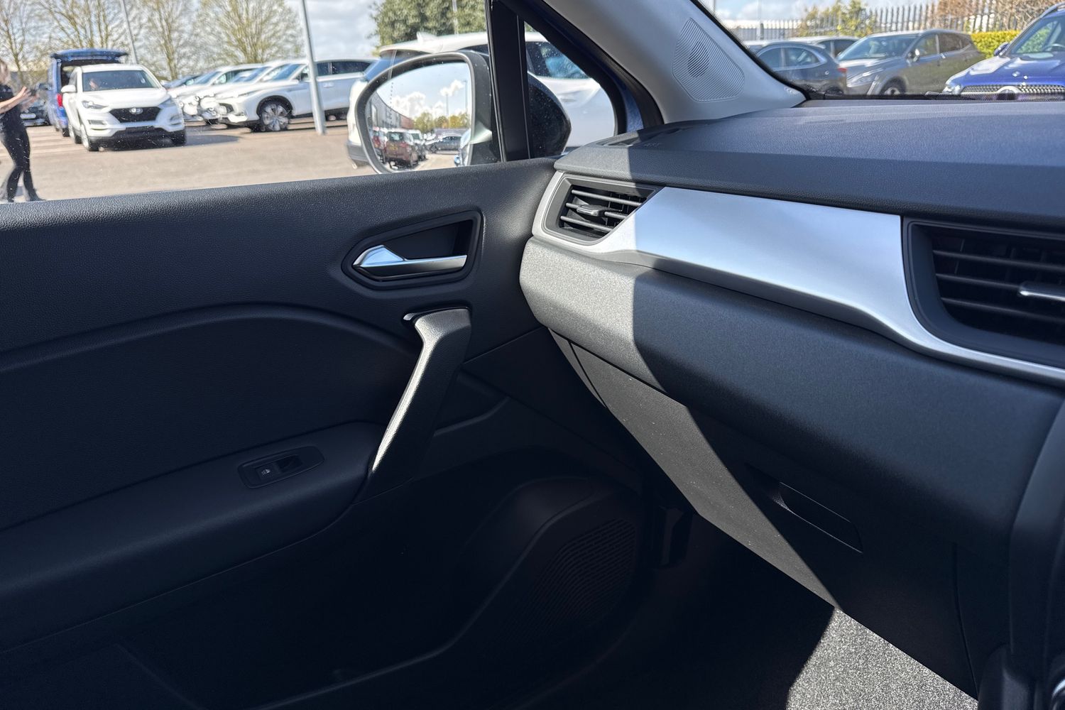 Used Renault Captur 2023 for sale - 78224365: Photo 58