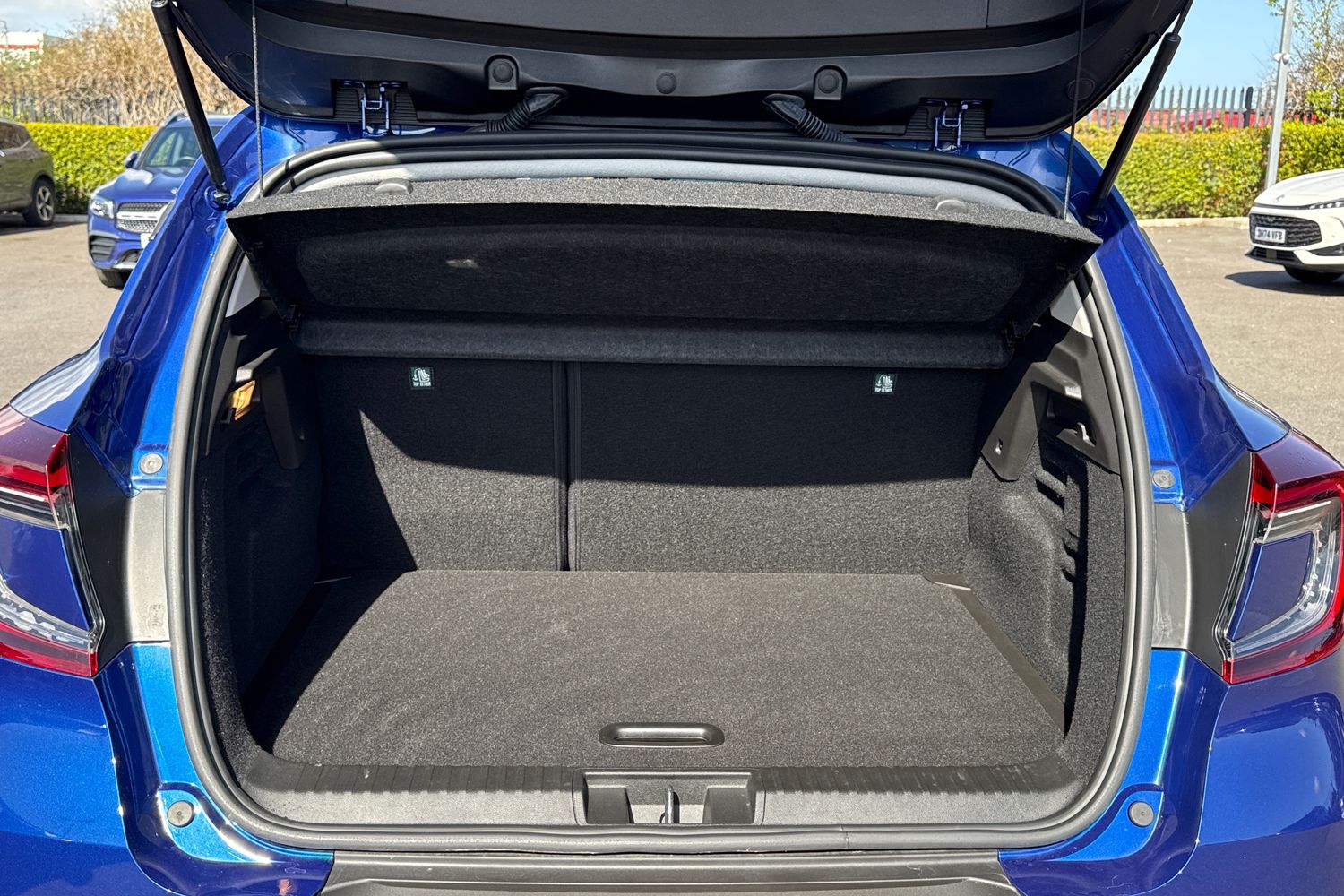 Used Renault Captur 2023 for sale - 78224365: Photo 7