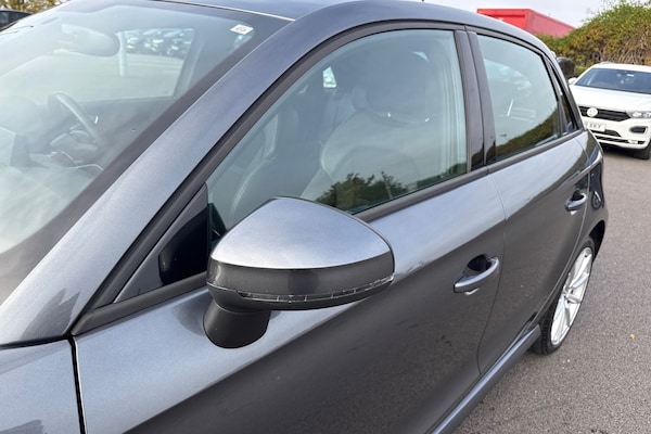 Used Audi A1 2018 for sale - 76253395: Photo 30