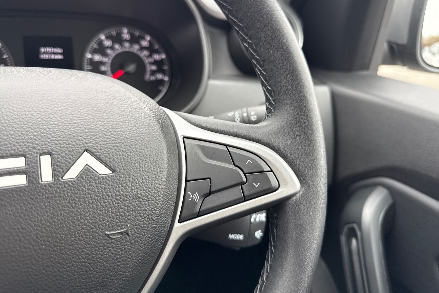 Used Dacia Duster 2023 for sale - 77812488: Photo 40