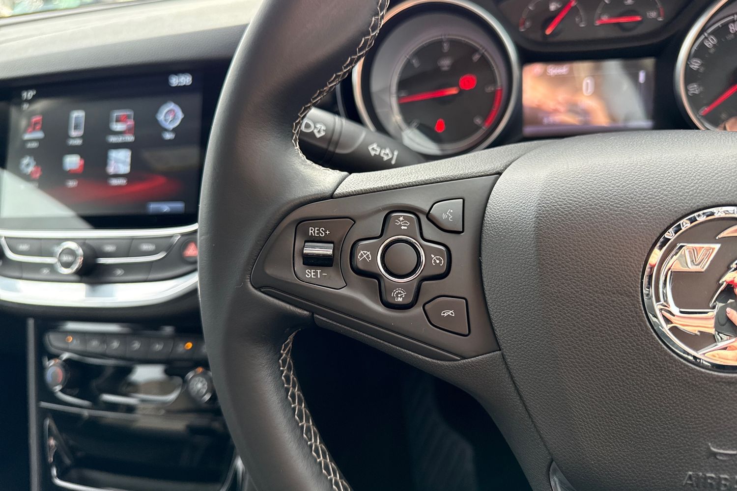 Used Vauxhall Astra 2016 for sale - 77666233: Photo 39