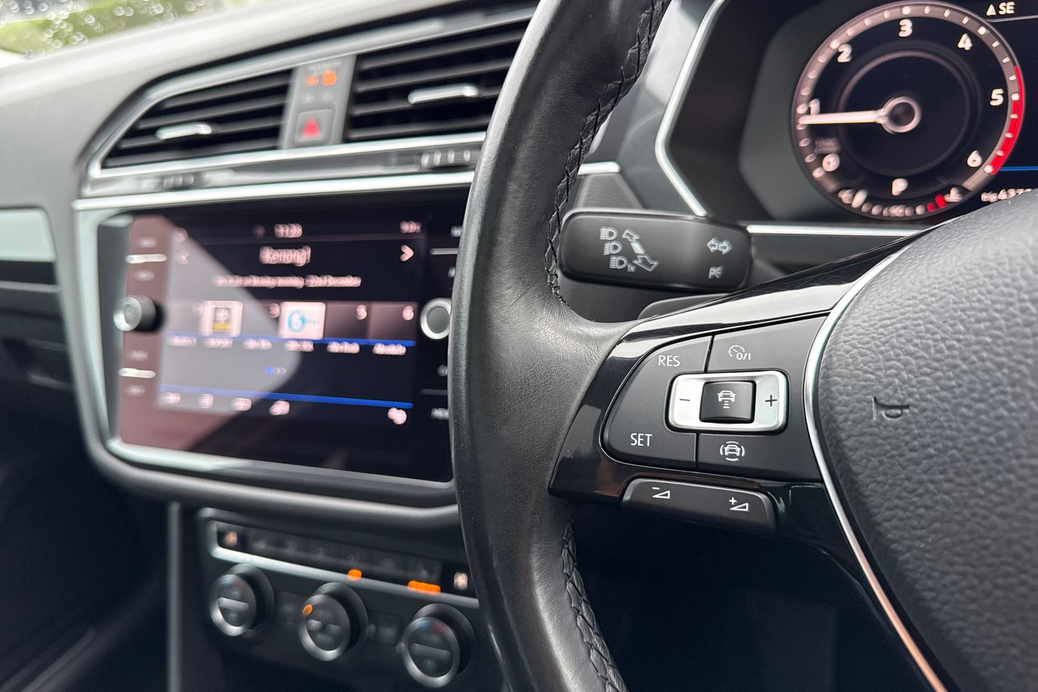 Used Volkswagen Tiguan 2018 for sale - 77026473: Photo 39