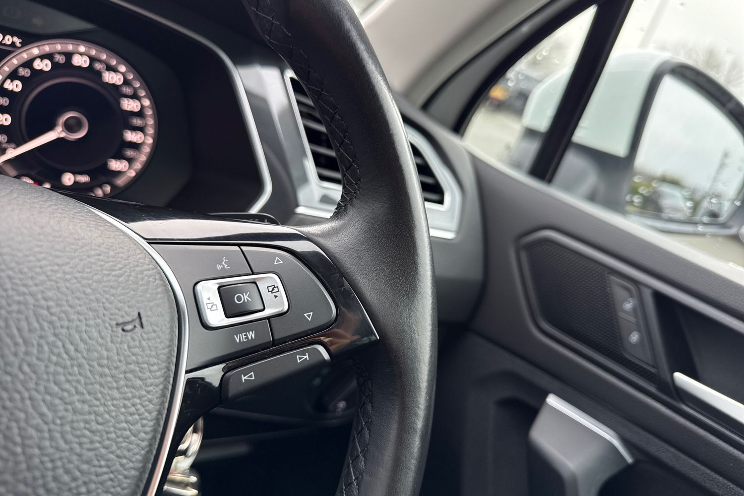 Used Volkswagen Tiguan 2018 for sale - 77026473: Photo 40