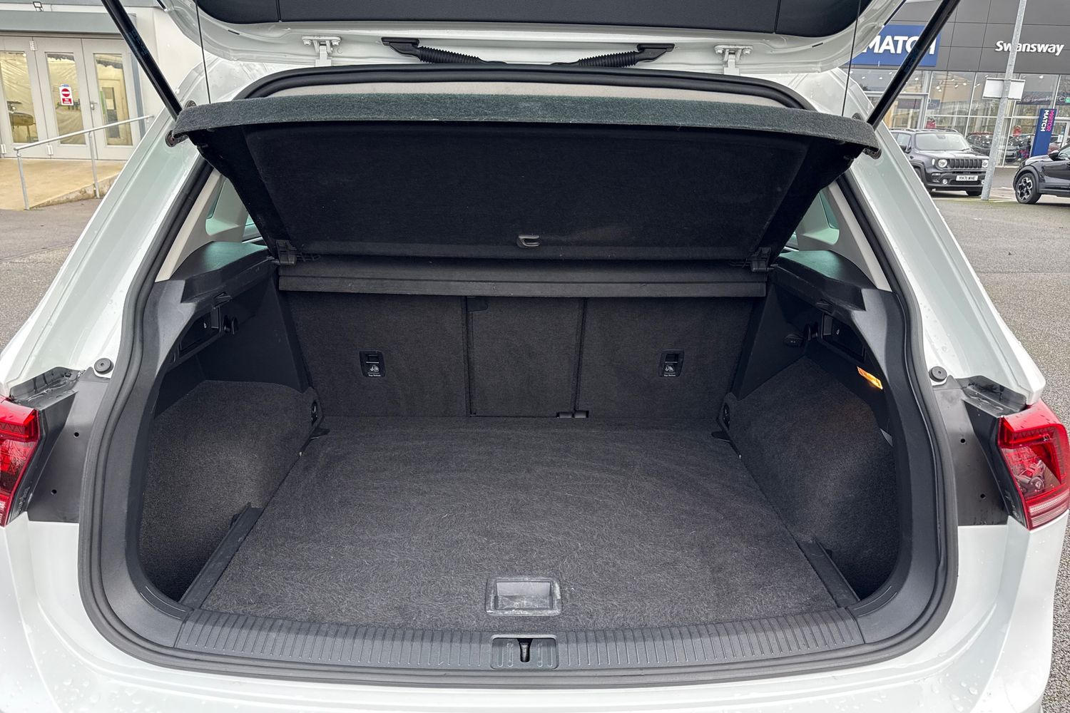 Used Volkswagen Tiguan 2018 for sale - 77026473: Photo 7