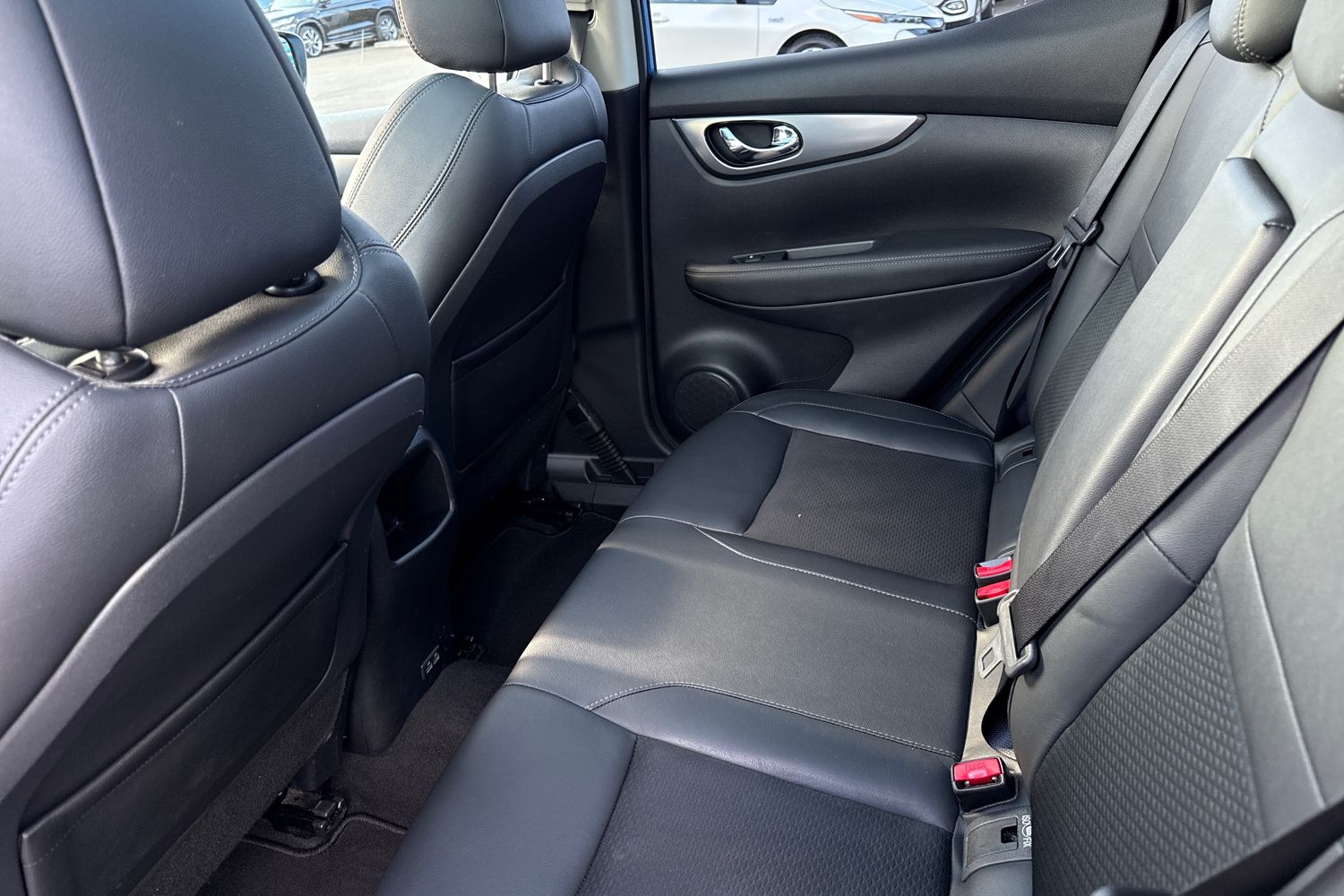 Used Nissan Qashqai 2017 for sale - 77842813: Photo 32