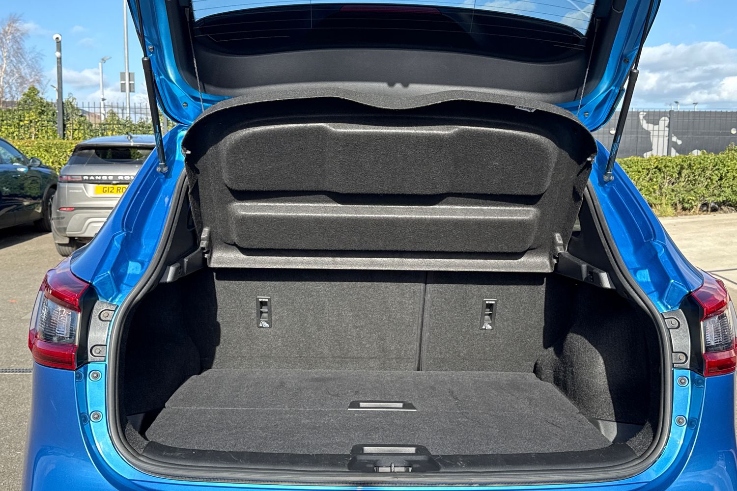 Used Nissan Qashqai 2017 for sale - 77842813: Photo 7