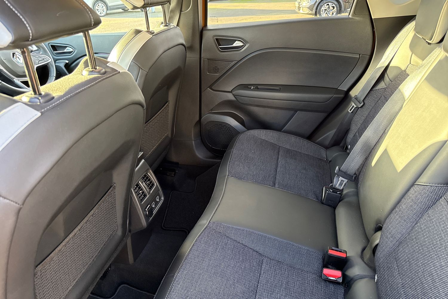 Used Renault Captur 2020 for sale - 76916353: Photo 32