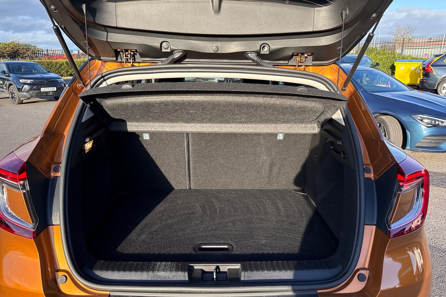 Used Renault Captur 2020 for sale - 76916353: Photo 7