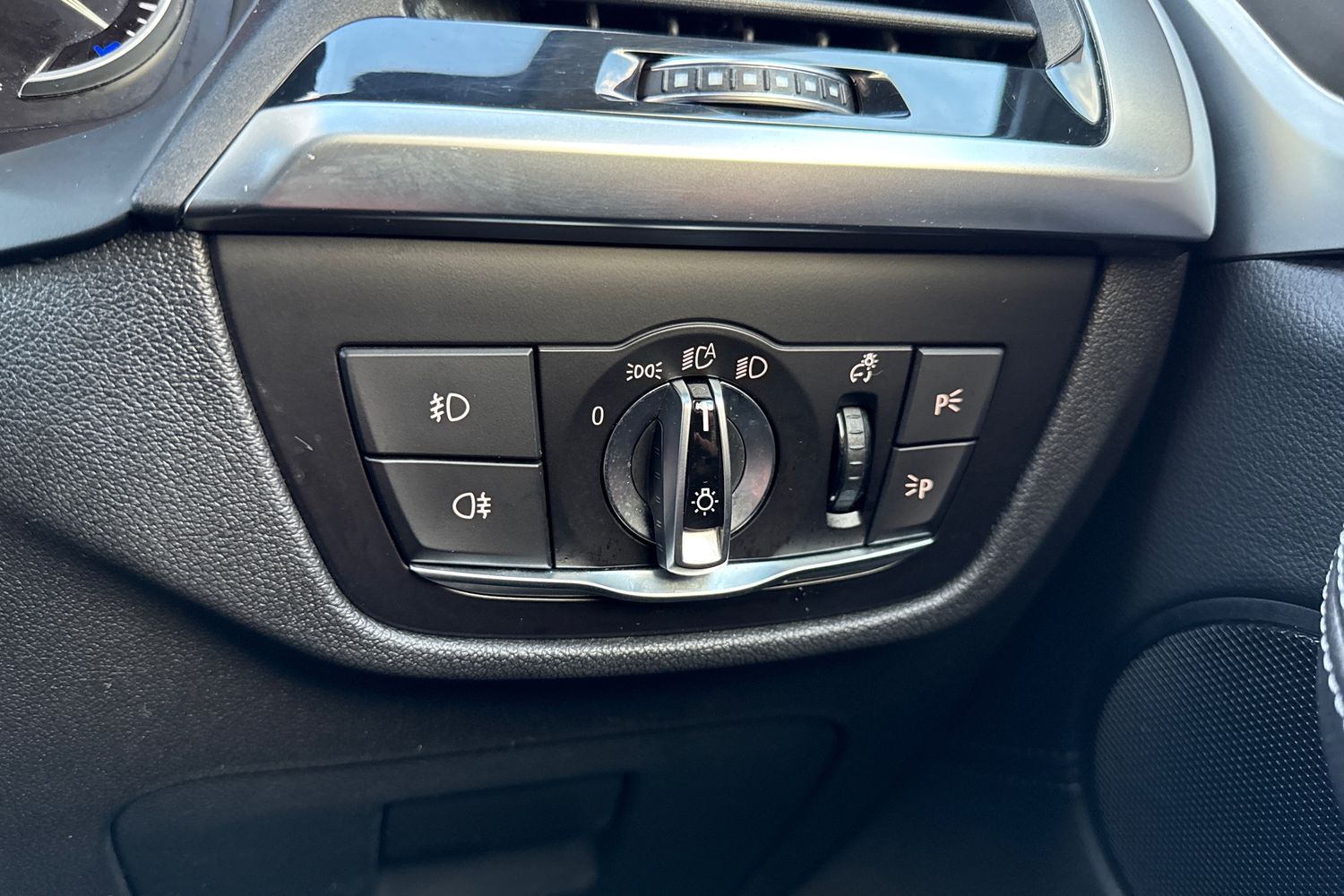 Used BMW X4 2019 for sale - 77257714: Photo 45