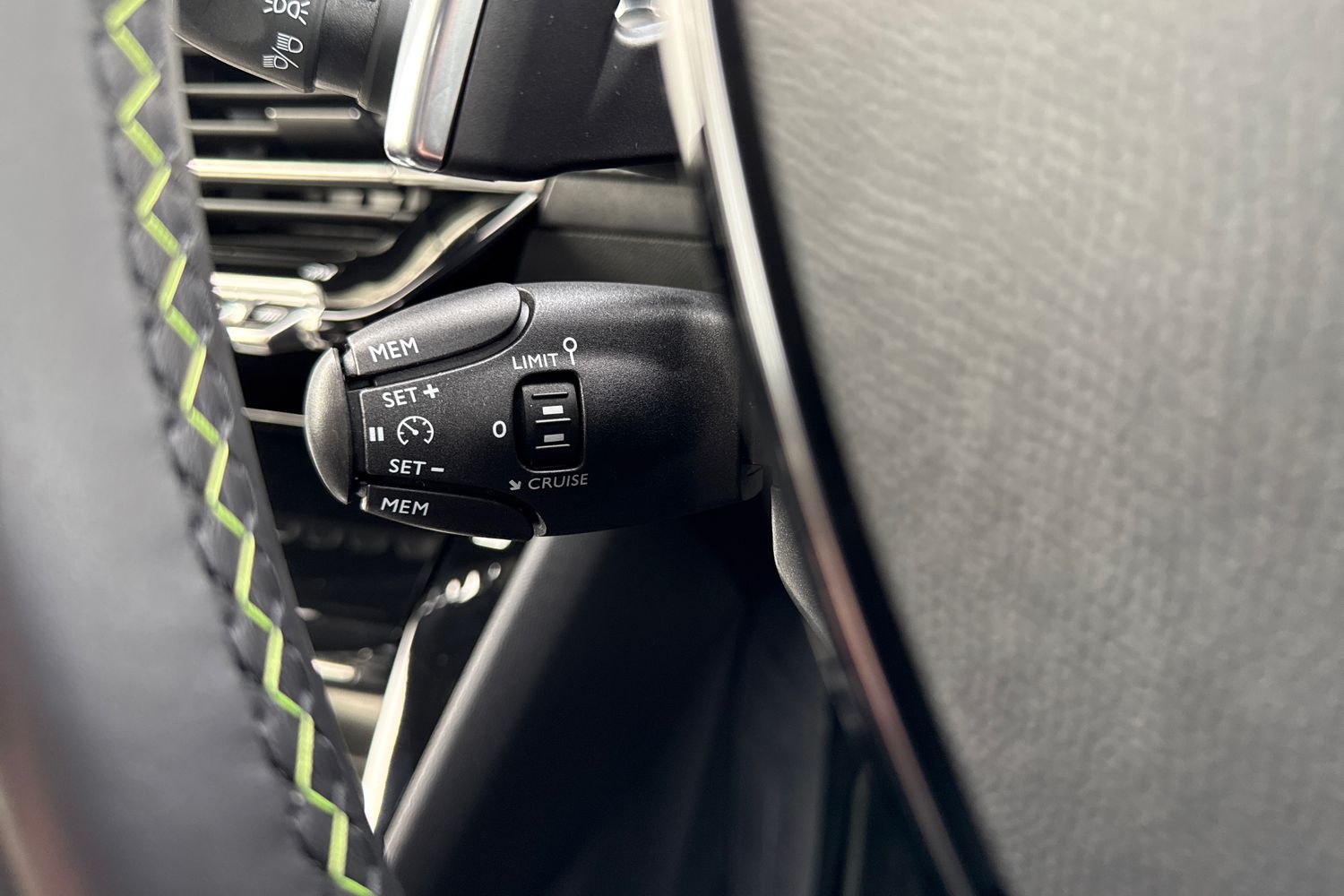 Used Peugeot 2008 2024 for sale - 77963421: Photo 41