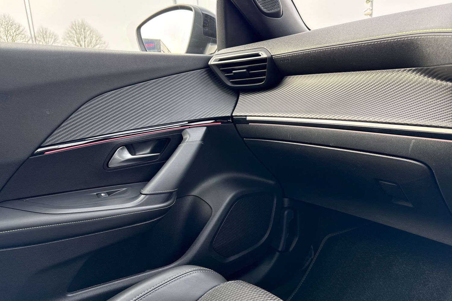 Used Peugeot 2008 2024 for sale - 77963421: Photo 61