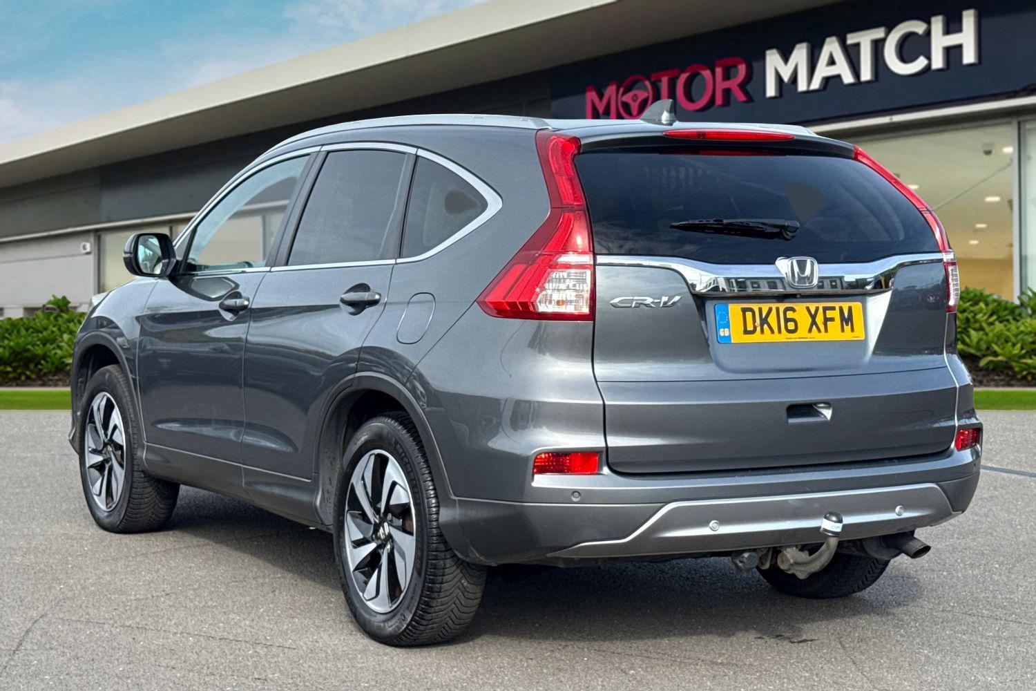 Used Honda CR-V 2016 for sale - 76102174: Photo 2