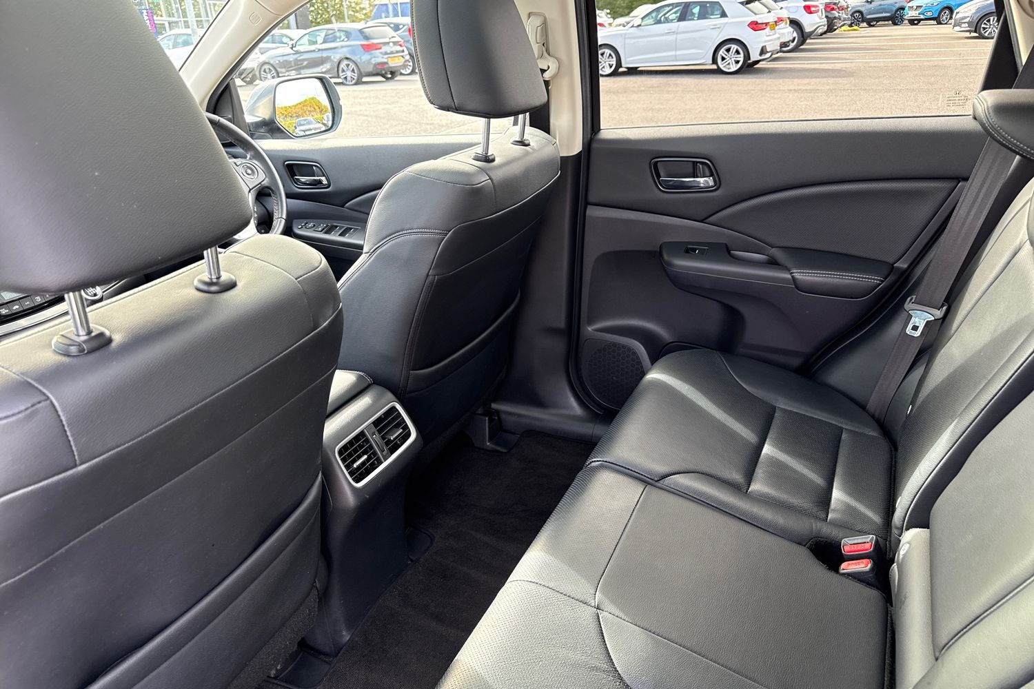 Used Honda CR-V 2016 for sale - 76102174: Photo 31