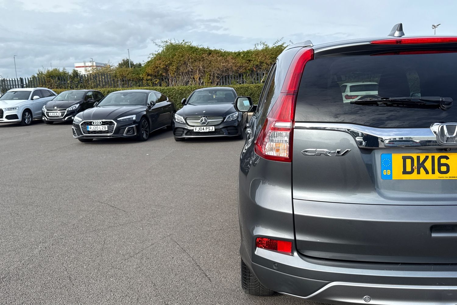 Used Honda CR-V 2016 for sale - 76102174: Photo 34