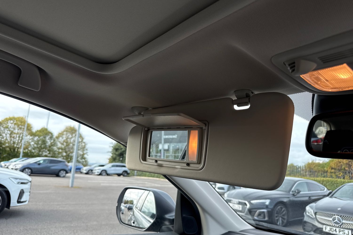 Used Honda CR-V 2016 for sale - 76102174: Photo 61