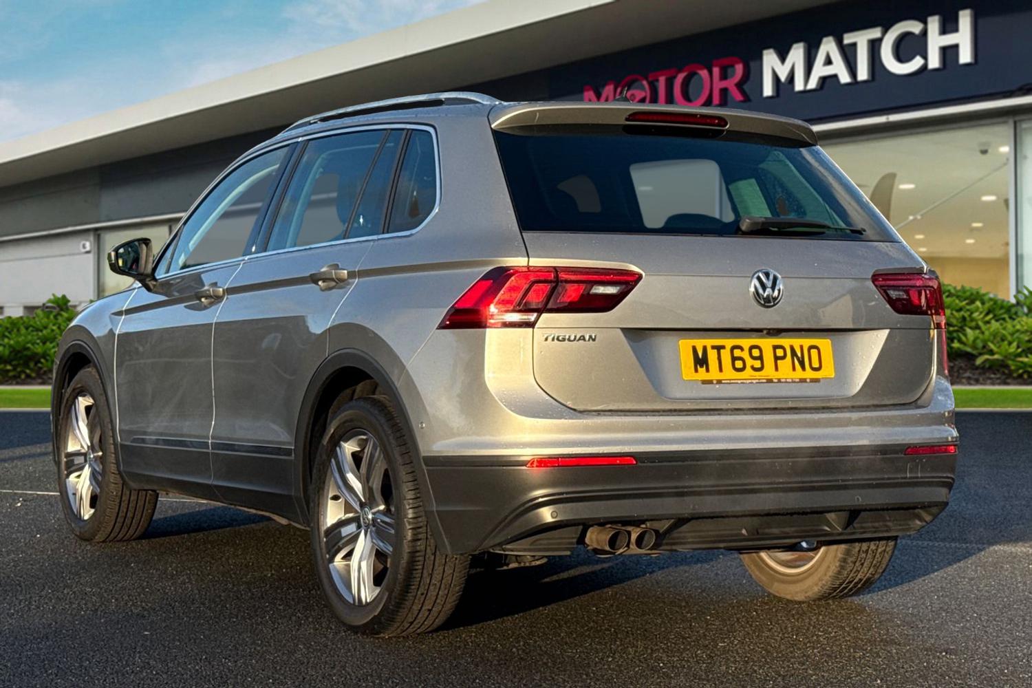 Used Volkswagen Tiguan 2019 for sale - 76968027: Photo 2