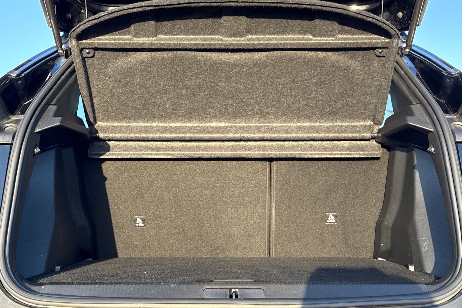 Used Peugeot 2008 2023 for sale - 76610953: Photo 10