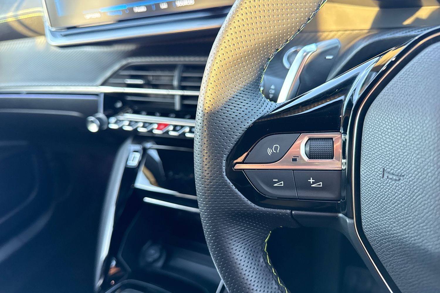 Used Peugeot 2008 2023 for sale - 76610953: Photo 40