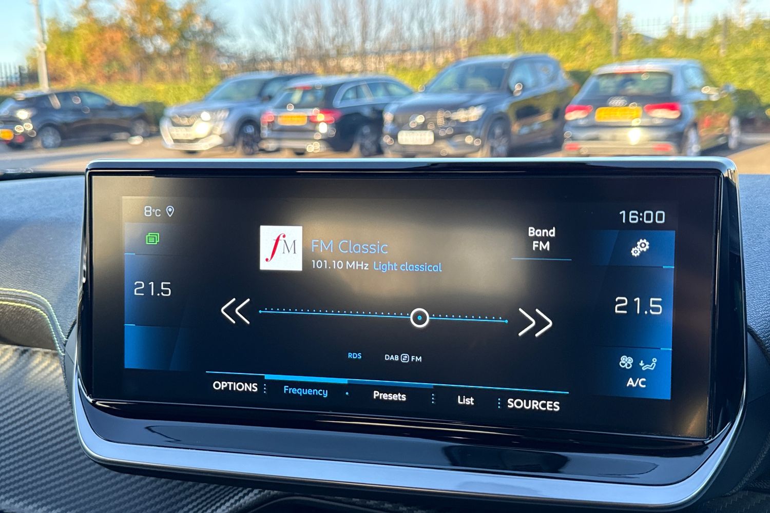 Used Peugeot 2008 2023 for sale - 76610953: Photo 46