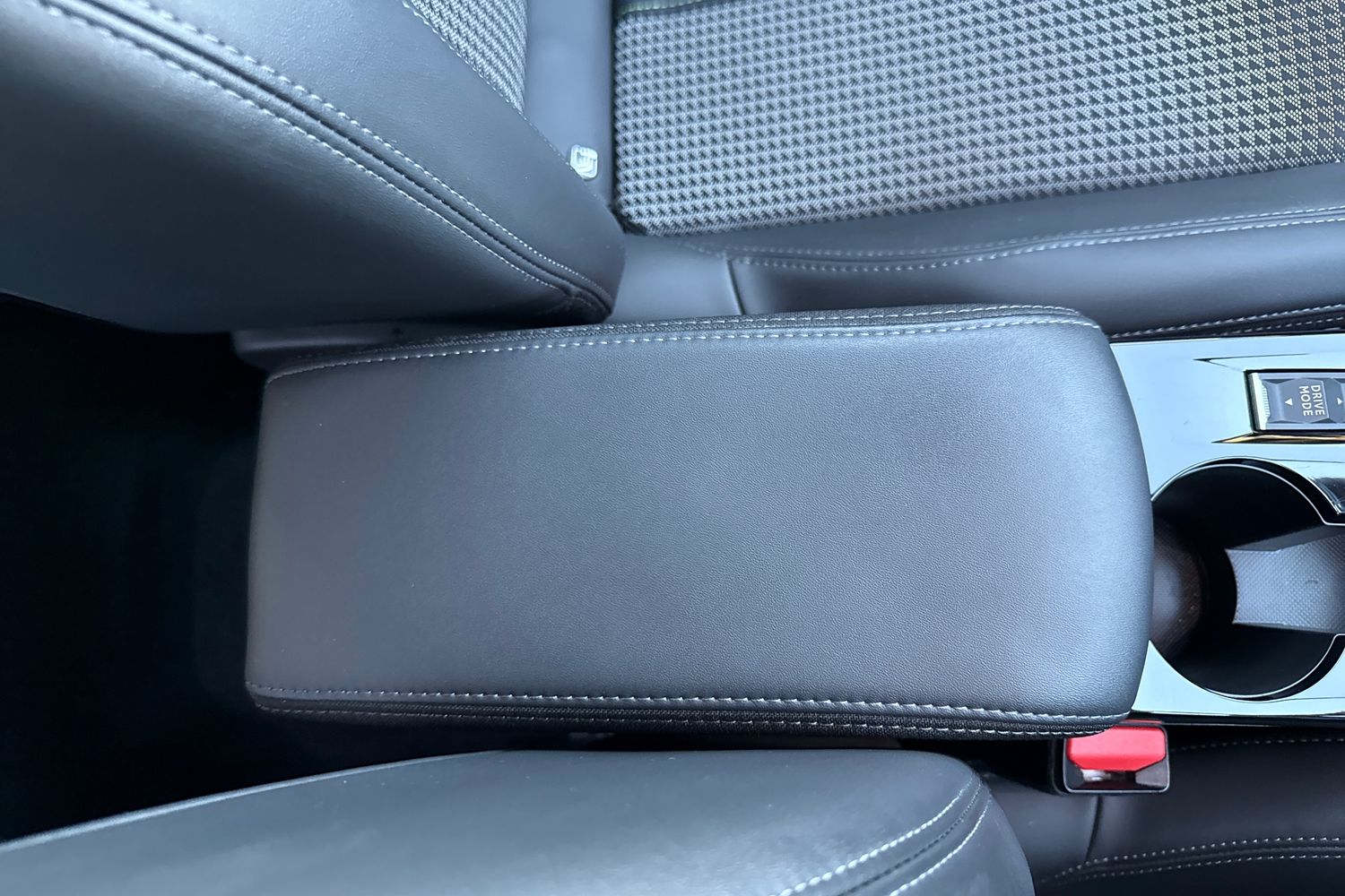 Used Peugeot 2008 2023 for sale - 76610953: Photo 61