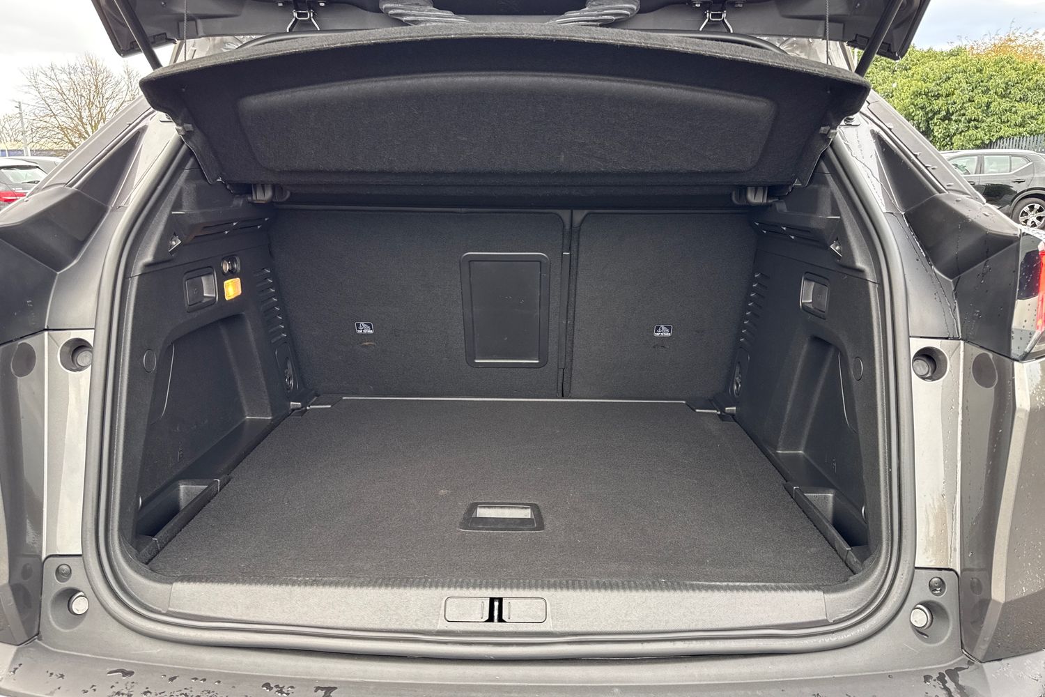 Used Peugeot 3008 2022 for sale - 76541039: Photo 10