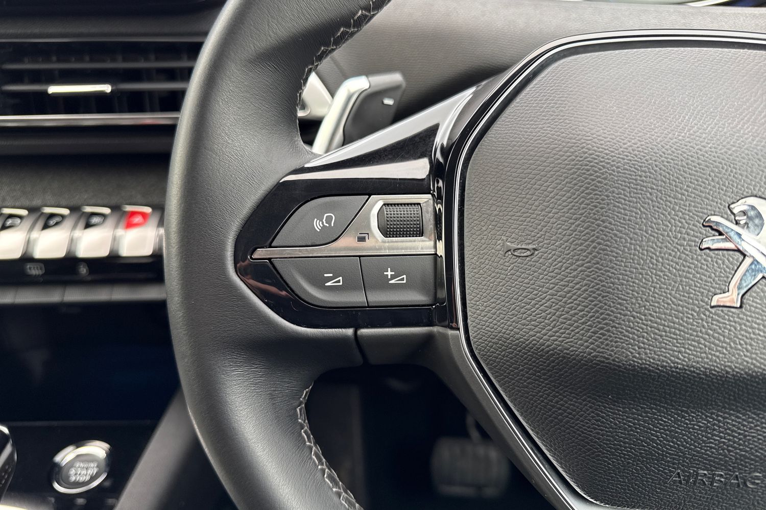 Used Peugeot 3008 2022 for sale - 76541039: Photo 39