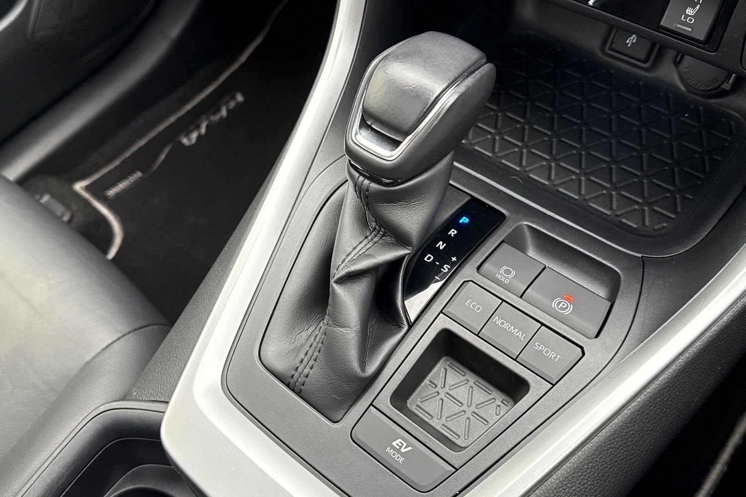 Used Toyota RAV4 2020 for sale - 78189808: Photo 52