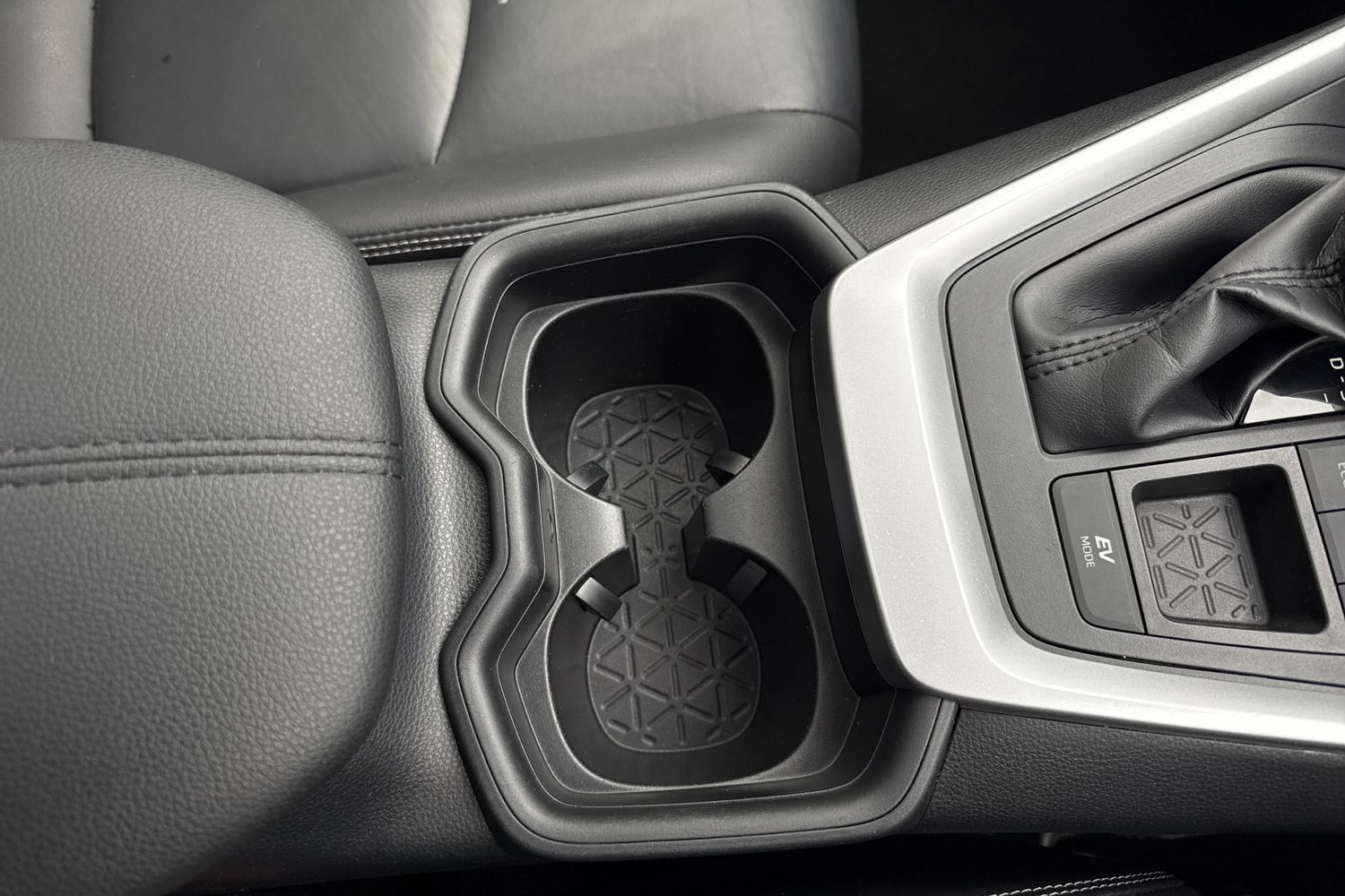 Used Toyota RAV4 2020 for sale - 78189808: Photo 54