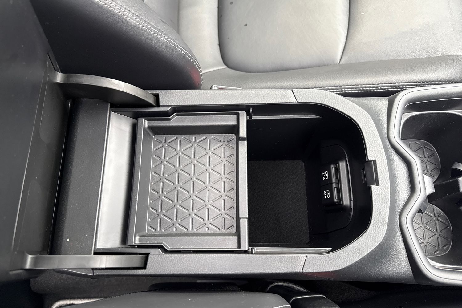 Used Toyota RAV4 2020 for sale - 78189808: Photo 56