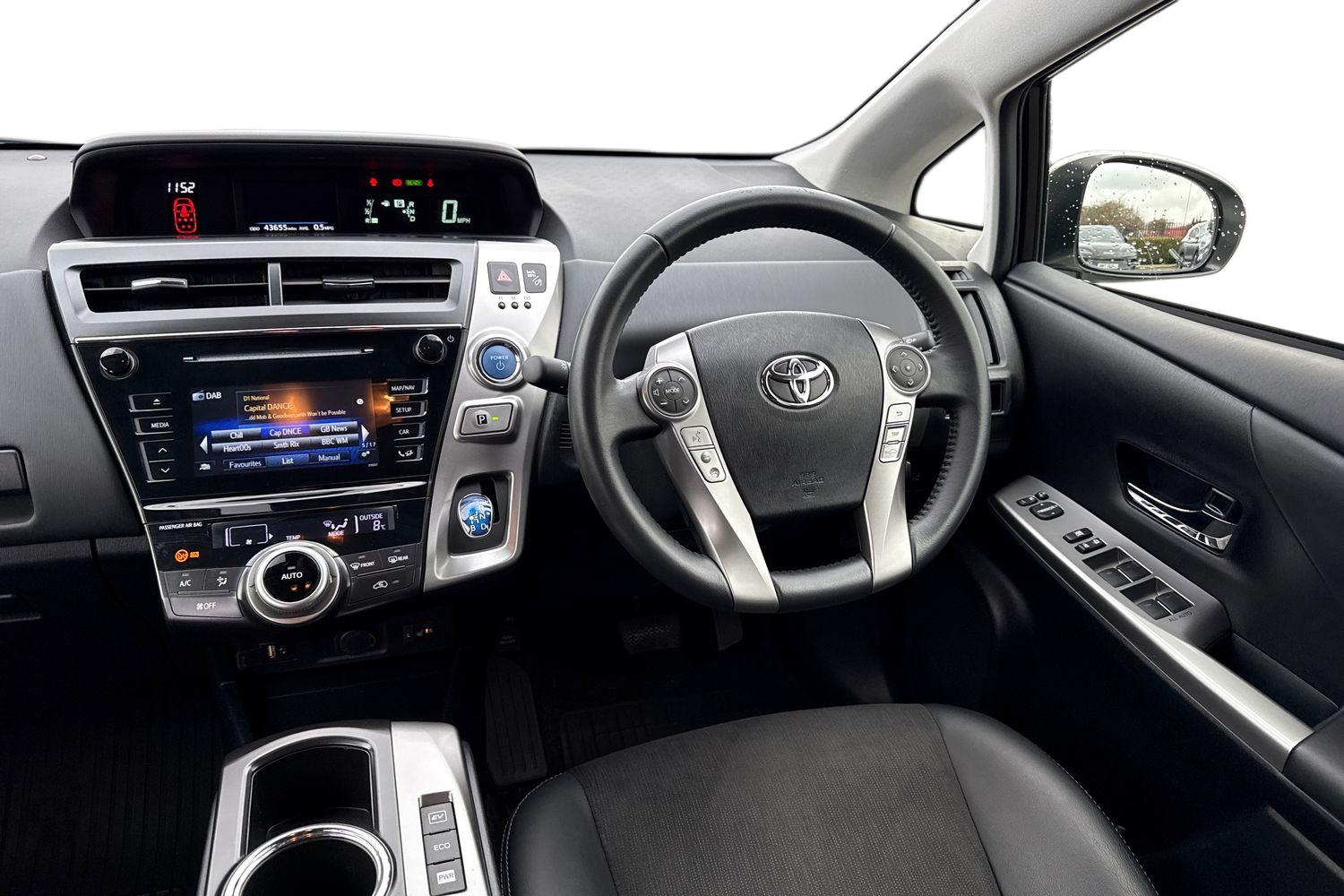 Used Toyota Prius+ 2018 for sale - 77494107: Photo 18