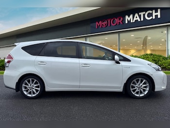 Used Toyota Prius+ 2018 for sale - 77494107: Photo