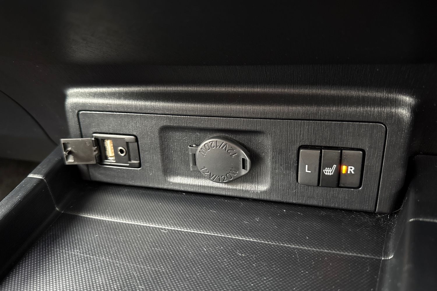 Used Toyota Prius+ 2018 for sale - 77494107: Photo 57