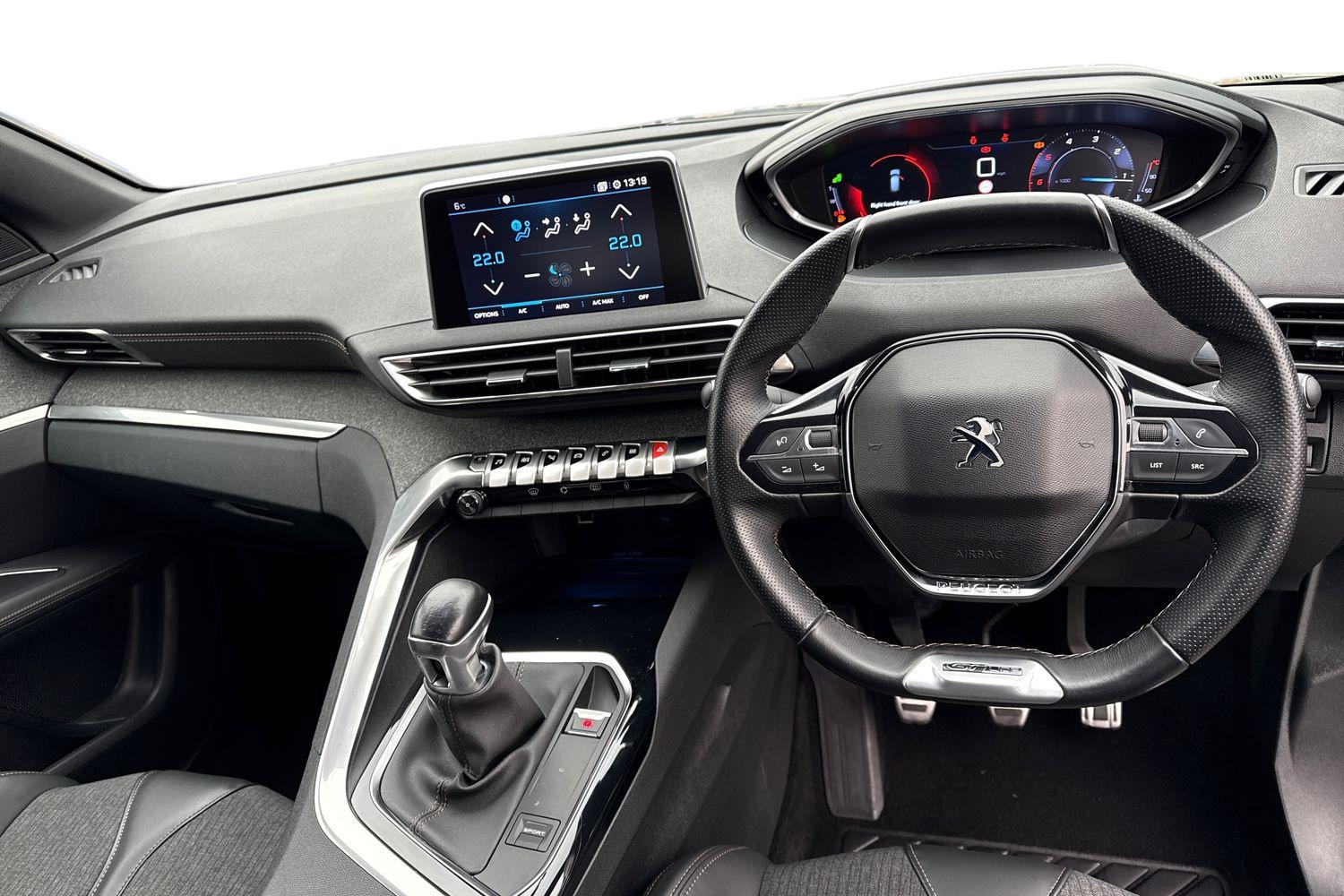 Used Peugeot 3008 2018 for sale - 77615877: Photo 18