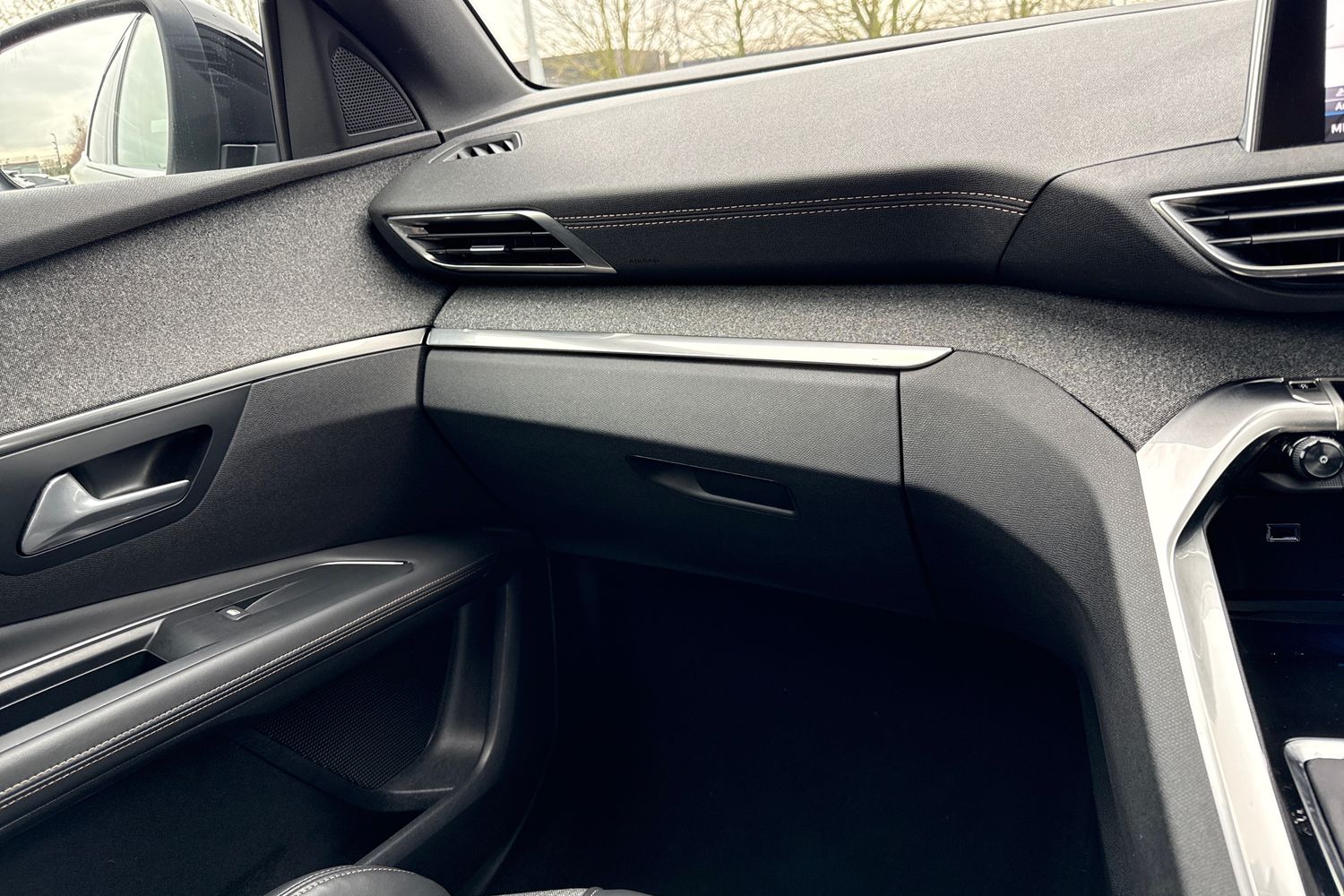 Used Peugeot 3008 2018 for sale - 77615877: Photo 20