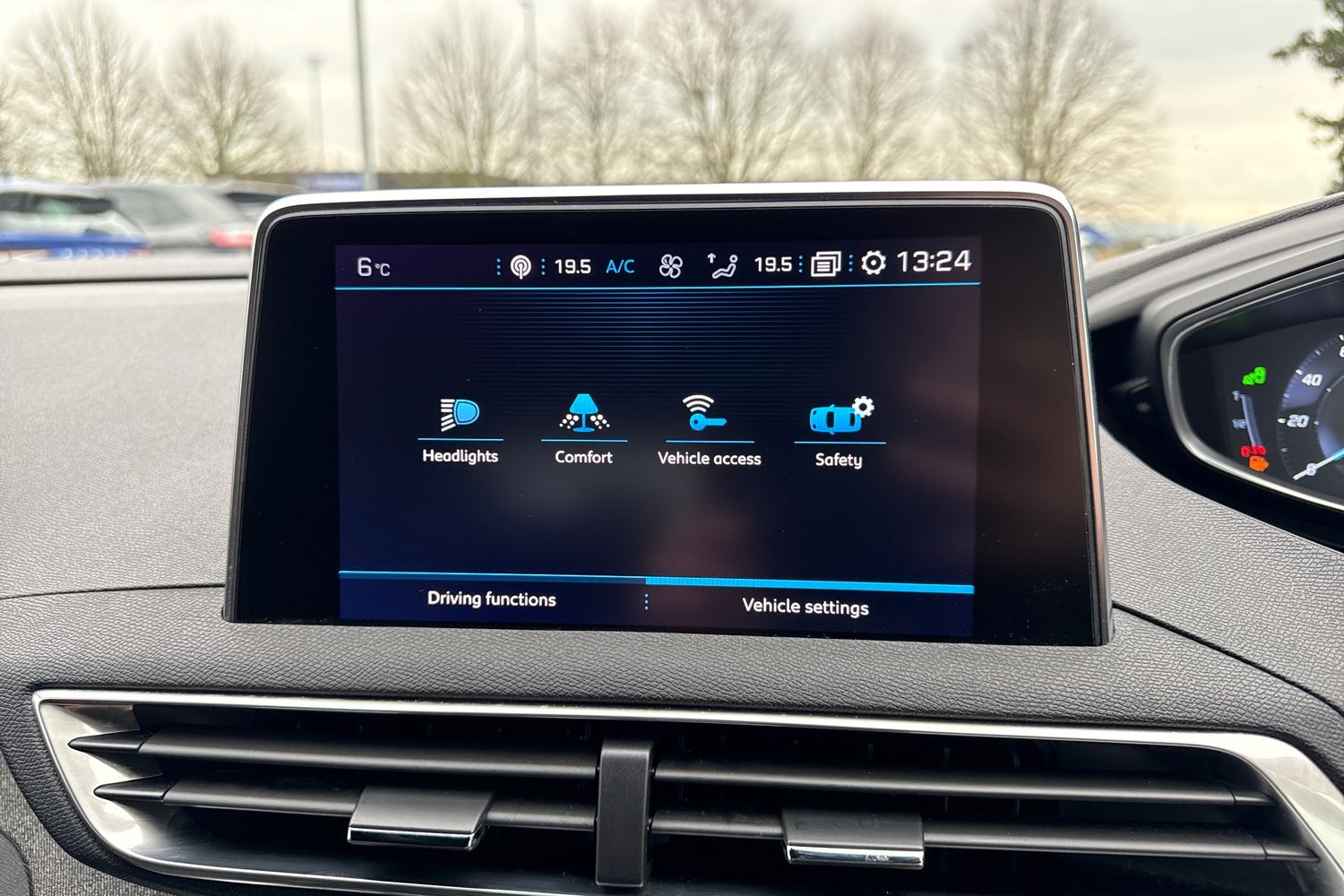 Used Peugeot 3008 2018 for sale - 77615877: Photo 52