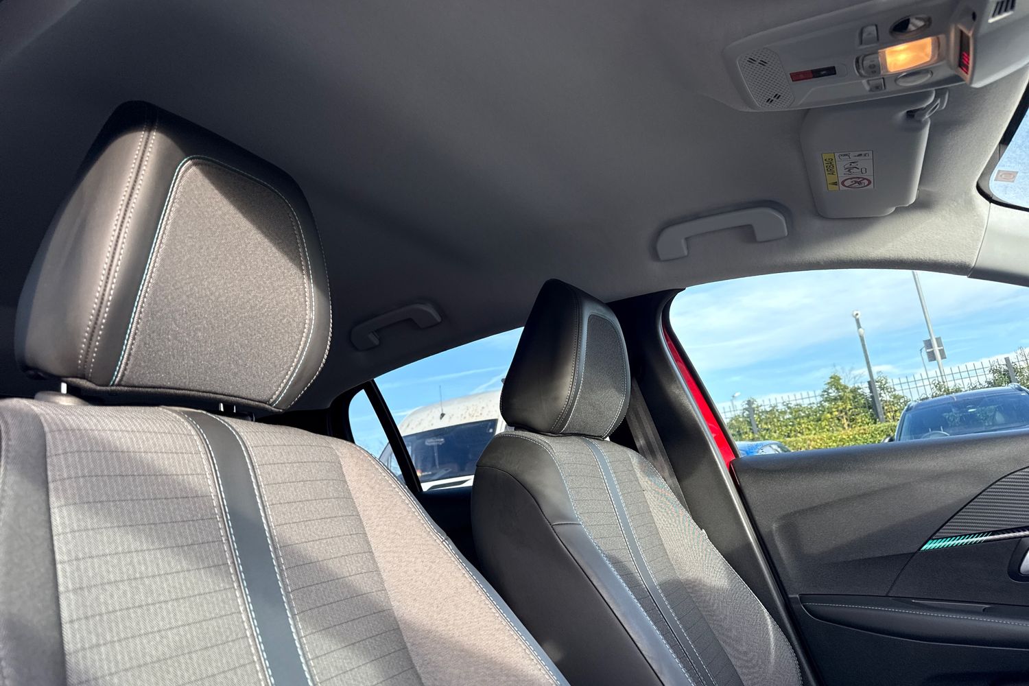 Used Peugeot 208 2021 for sale - 76909356: Photo 24