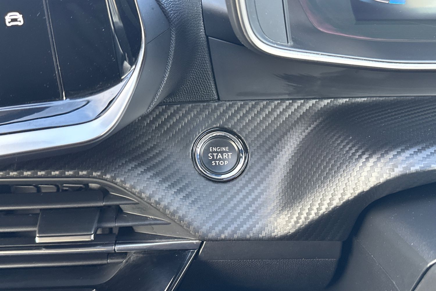 Used Peugeot 208 2021 for sale - 76909356: Photo 42