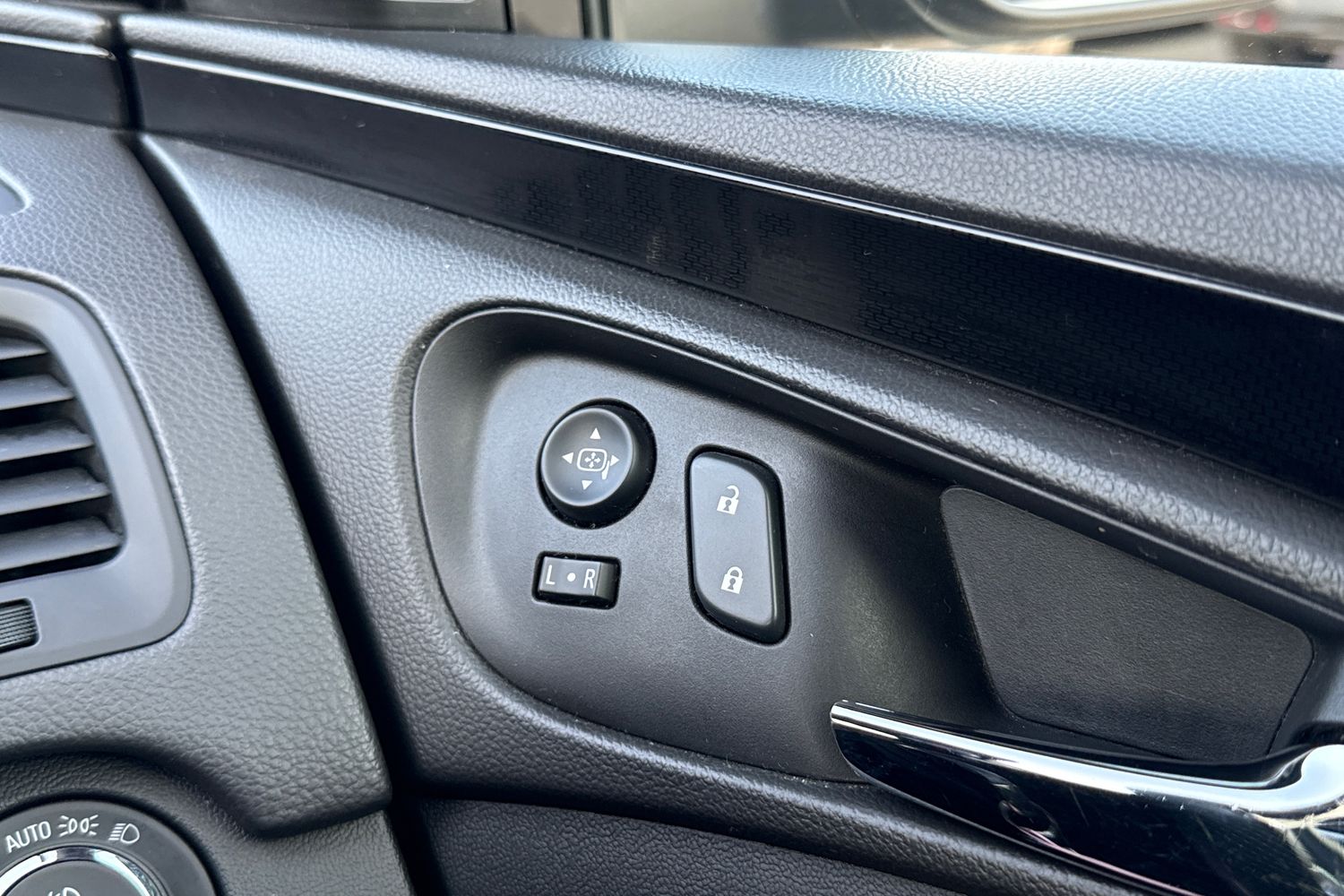 Used Vauxhall Insignia 2016 for sale - 77764548: Photo 40